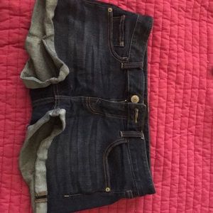 Express jean shorts size 6